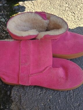Childs Pink Ugg Boots Pre-owned Size 12